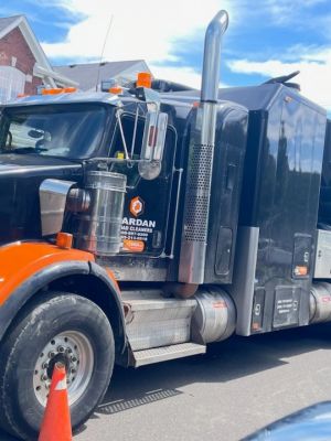 cardan_road_cleaner_truck.jpg